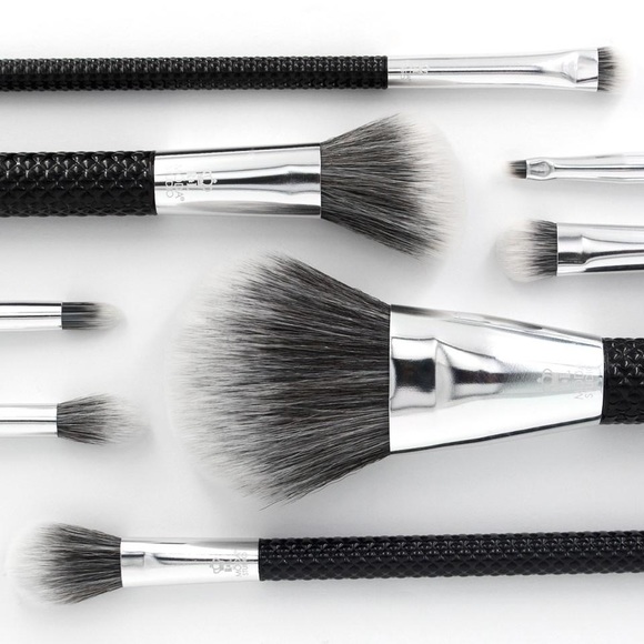 Moda Studio 8-Piece Pro Glam Brush Set - Picture 3 of 8